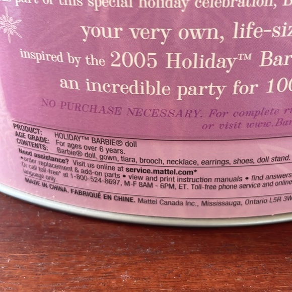 2005 Holiday Barbie by Bob Mackie NIB Mint Condition - Picture 6 of 7